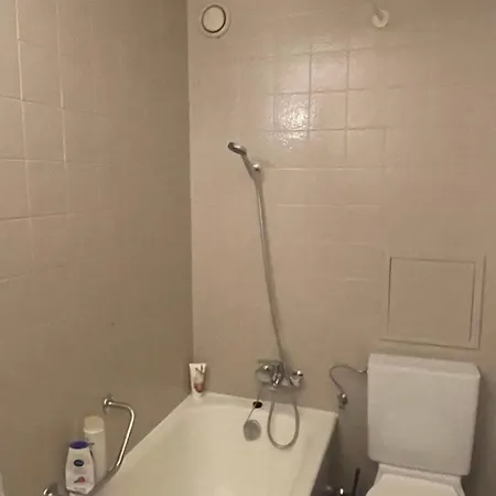 Apartment Studio, Proche Des Pistes Et Des Commerces
